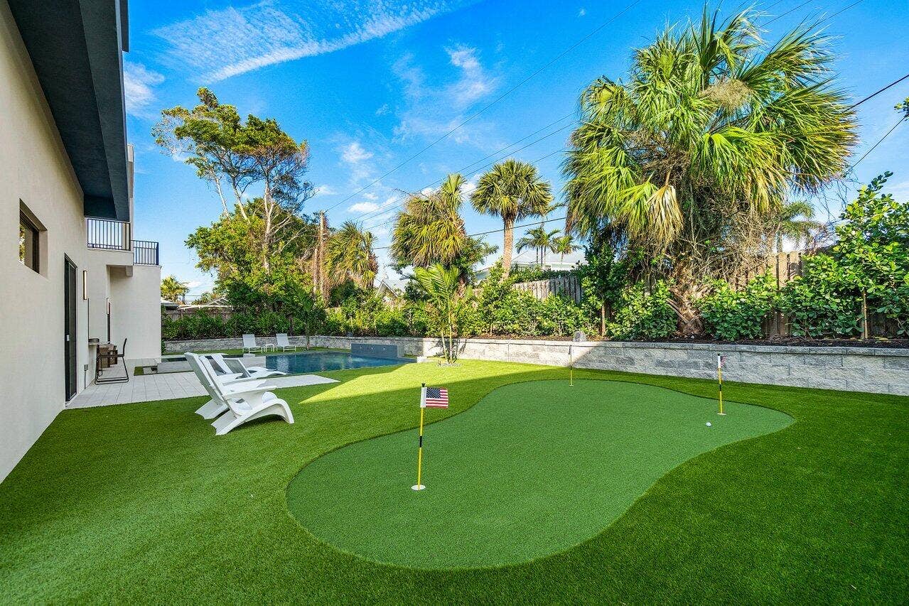 13480 US HIGHWAY 1, Juno Beach, FL 33408 PUTTING GREEN