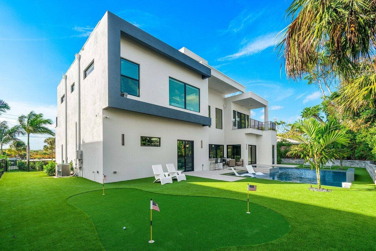 13480 US HIGHWAY 1, Juno Beach, FL 33408 PUTTING GREEN