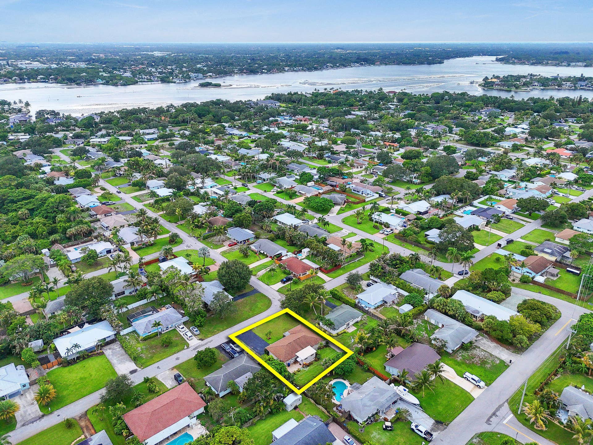 11 Windsor Road E, Jupiter, FL 33469 11WindsorRdEAerials(13)a