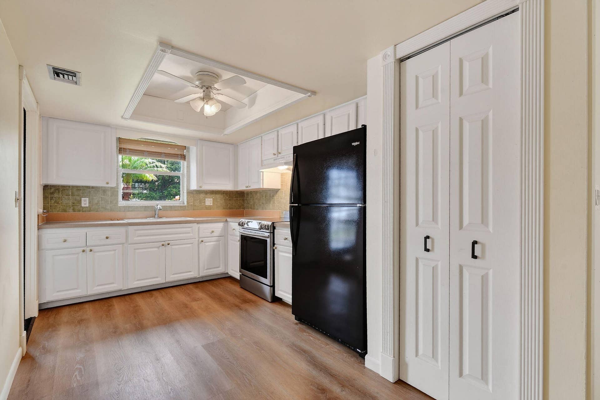 11 Windsor Road E, Jupiter, FL 33469 11WindsorRdE(21)