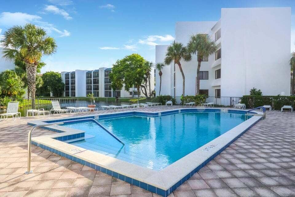 1605 S US HIGHWAY 1, #F306, Jupiter, FL 33477 Searise Pool at JORC