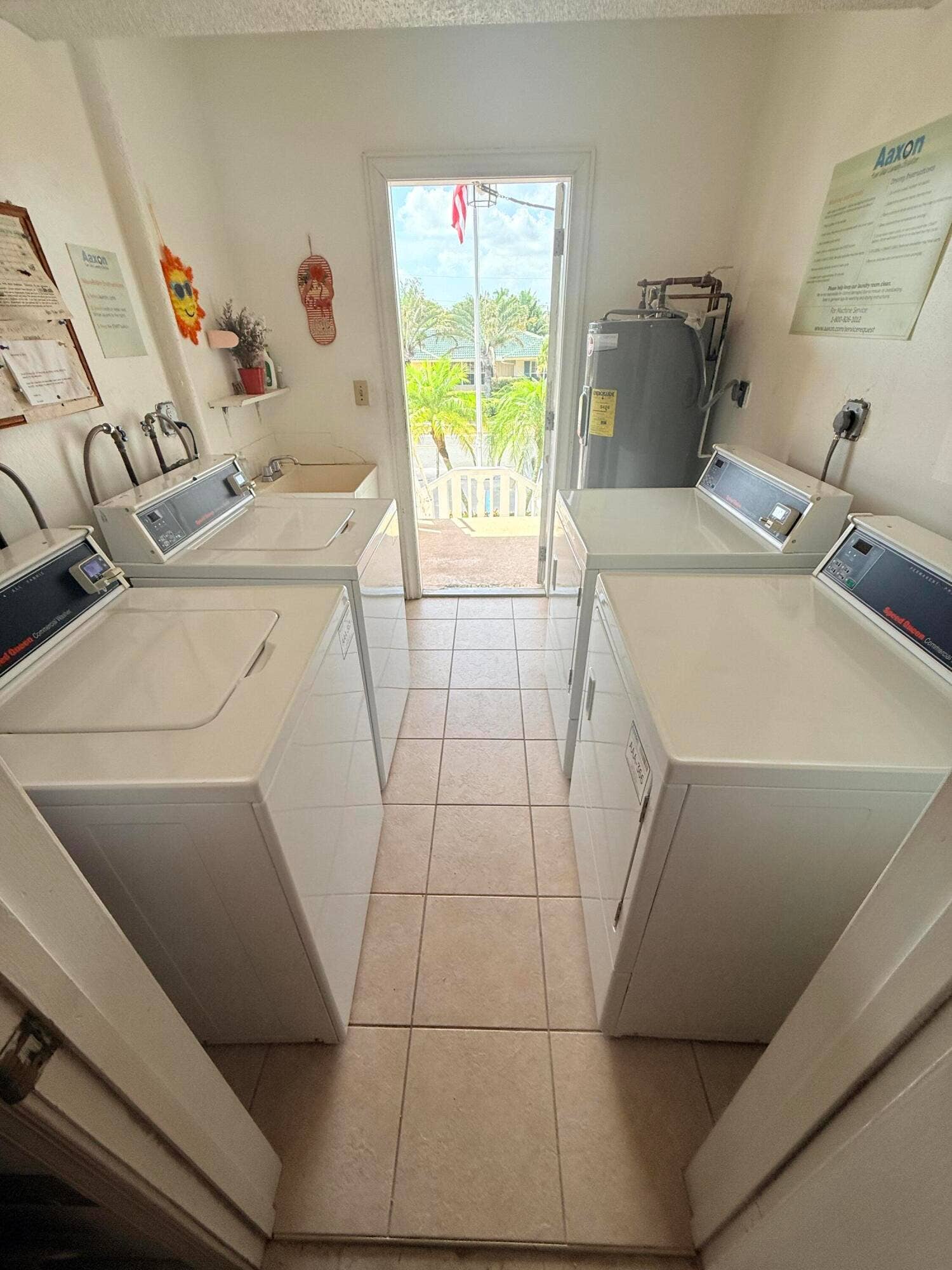 Building Washer and dryer