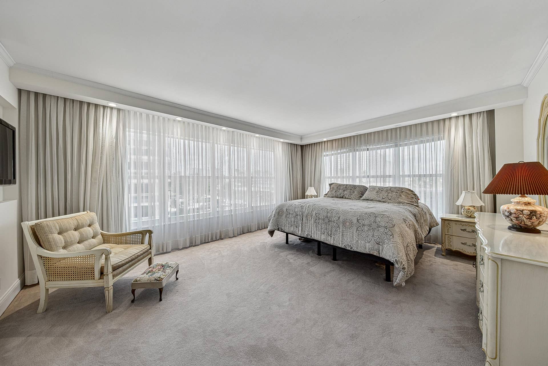 3500 Galt Ocean Drive, #207, Fort Lauderdale, FL 33308 iroff-19
