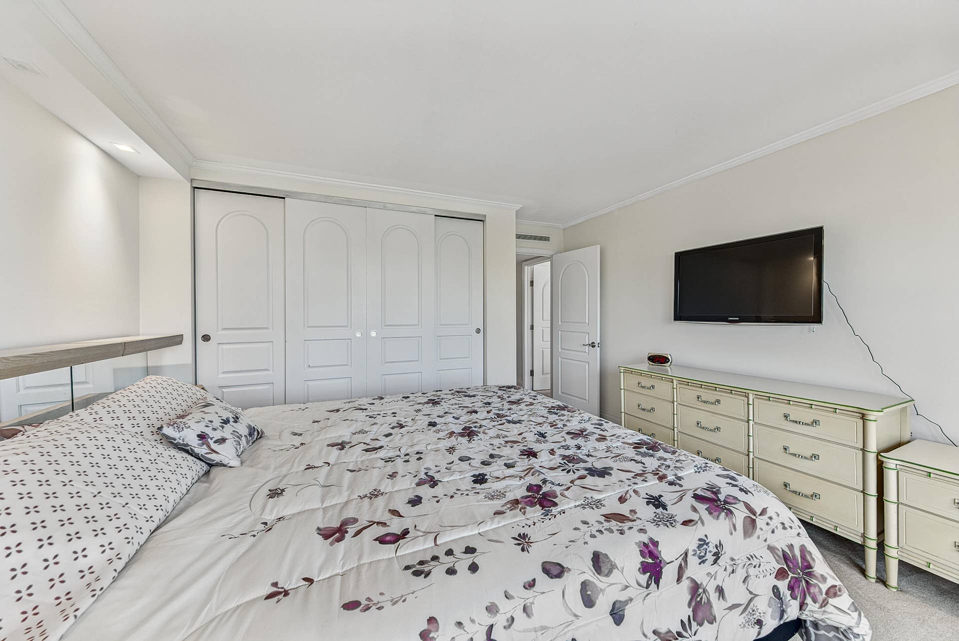 3500 Galt Ocean Drive, #207, Fort Lauderdale, FL 33308 iroff-16