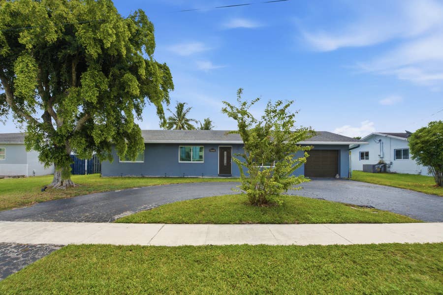Property photo for 1000 W River Drive, Margate, FL
