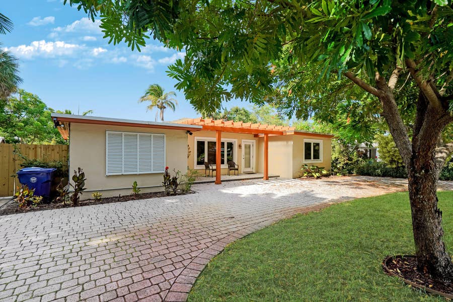 Property photo for 401 NW 21ST Court, Wilton Manors, FL