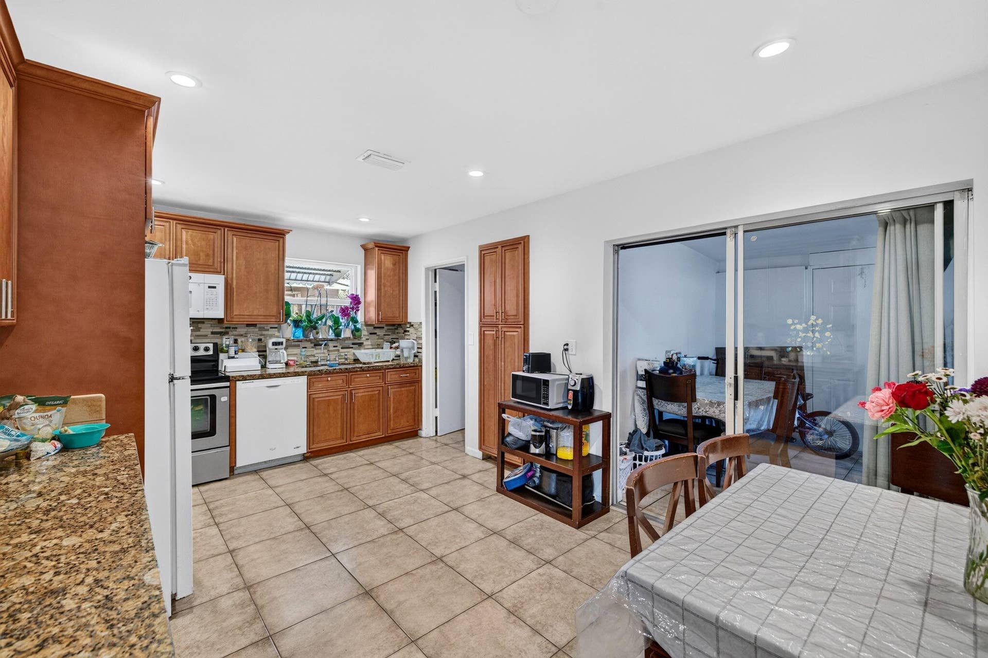 1501 NW 41ST Street, Oakland Park, FL 33309 9-web-or-mls-699A9591