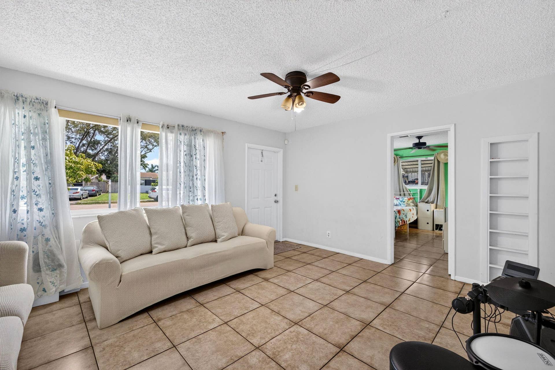1501 NW 41ST Street, Oakland Park, FL 33309 7-web-or-mls-699A9581
