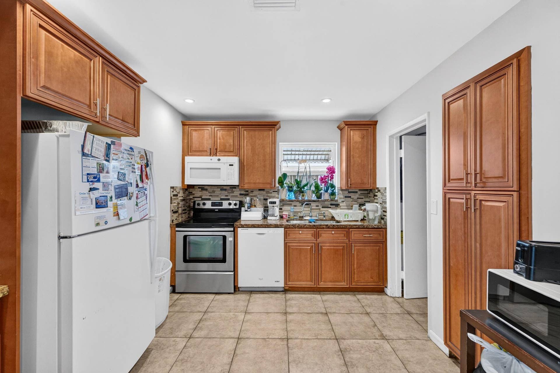 1501 NW 41ST Street, Oakland Park, FL 33309 10-web-or-mls-699A9596