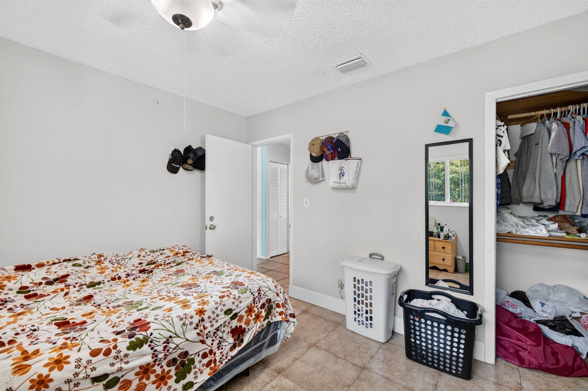1501 NW 41ST Street, Oakland Park, FL 33309 23-web-or-mls-699A9681