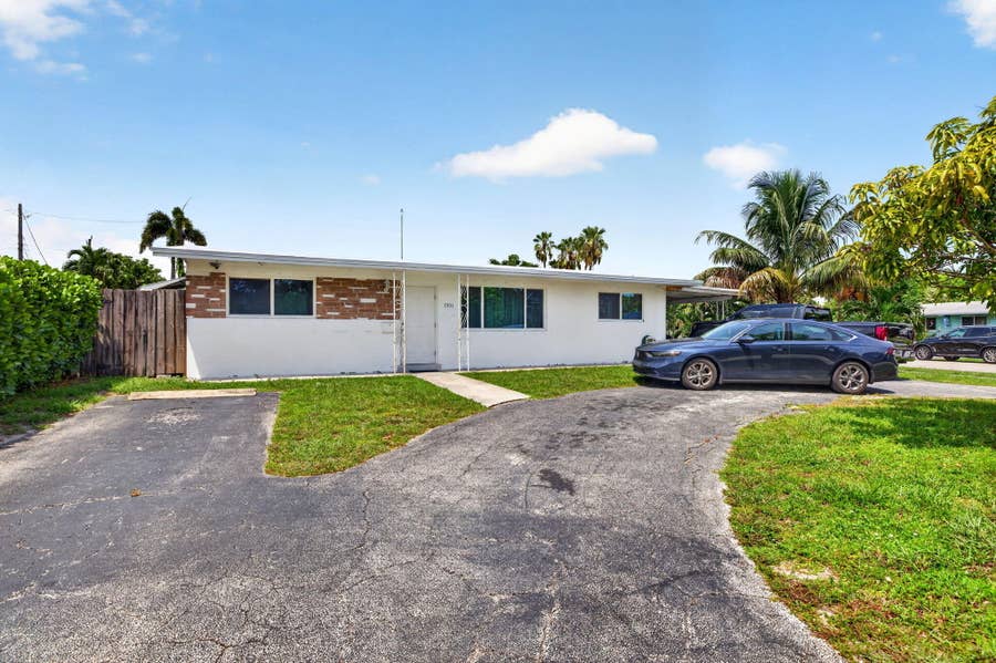 Property photo for 1501 NW 41ST Street, Oakland Park, FL