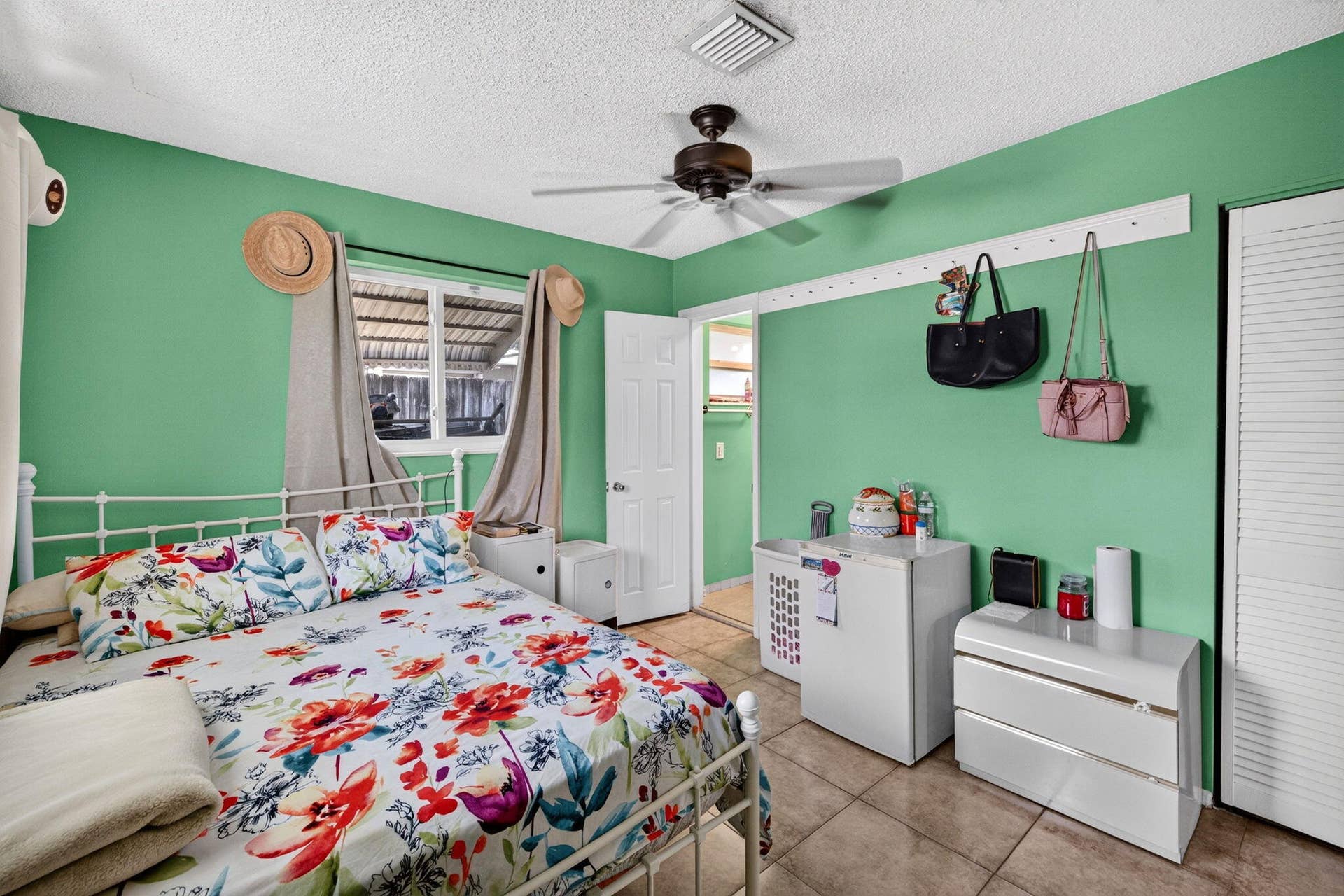 1501 NW 41ST Street, Oakland Park, FL 33309 17-web-or-mls-699A9636