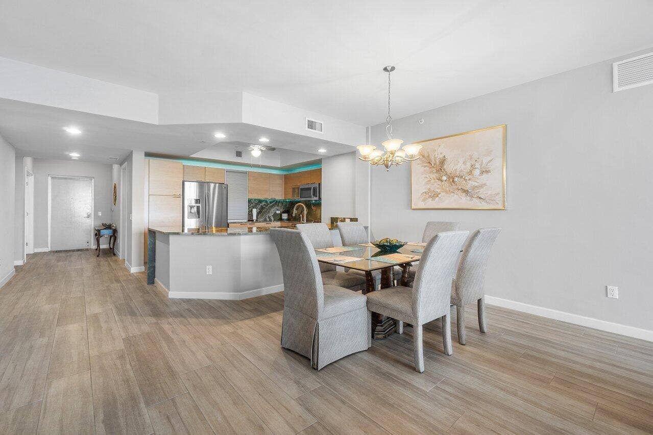 2640 Lake Shore Drive, #711, Riviera Beach, FL 33404 004-2640LakeShoreDrive-711-RivieraBeach-