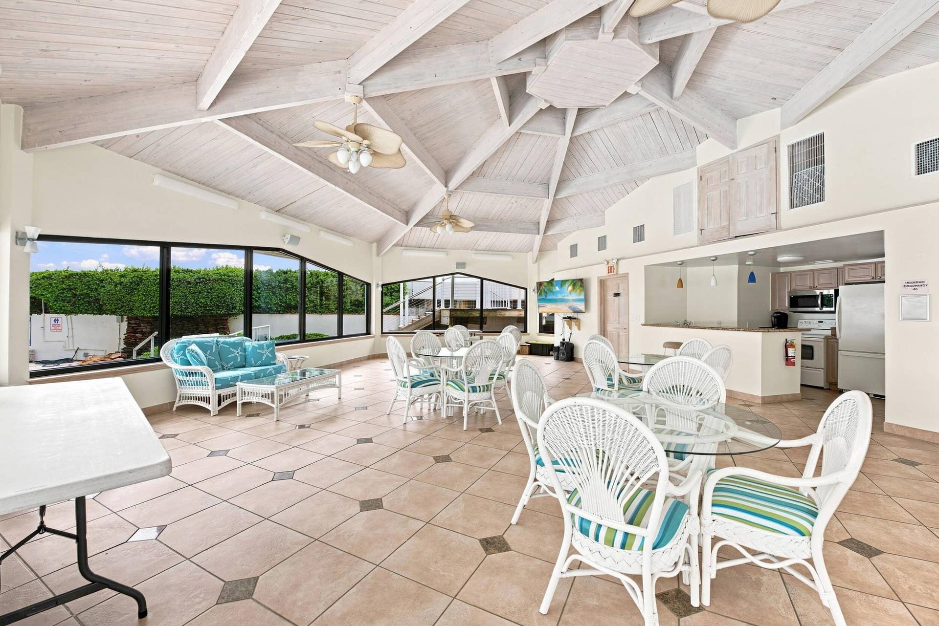 3589 S Ocean Boulevard, #808, South Palm Beach, FL 33480 128__jjl3608