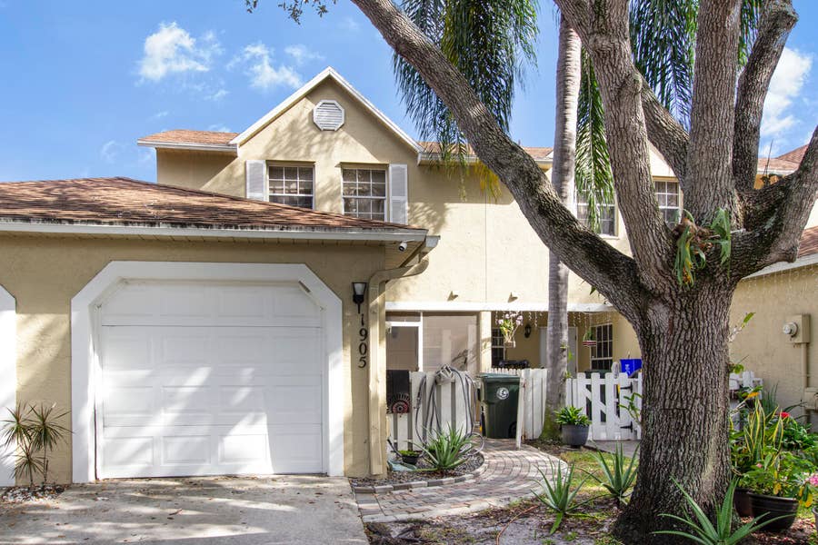 Property photo for 1905 MAPLEWOOD Drive, Greenacres, FL