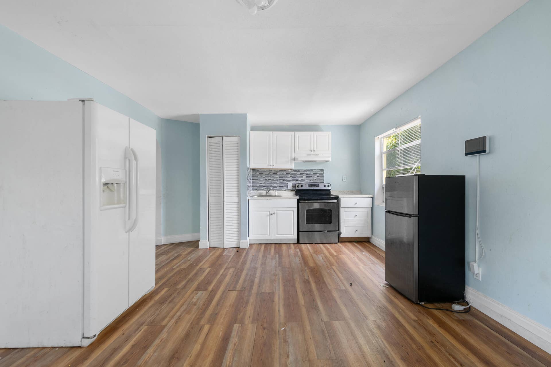 616 W 5TH Street, Riviera Beach, FL 33404 DSC_8700