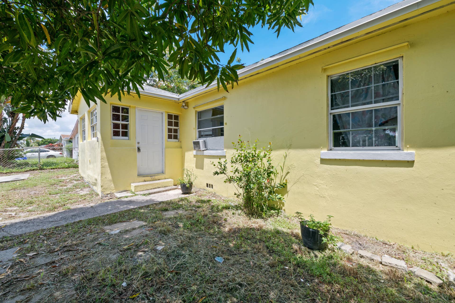 616 W 5TH Street, Riviera Beach, FL 33404 DSC_8635
