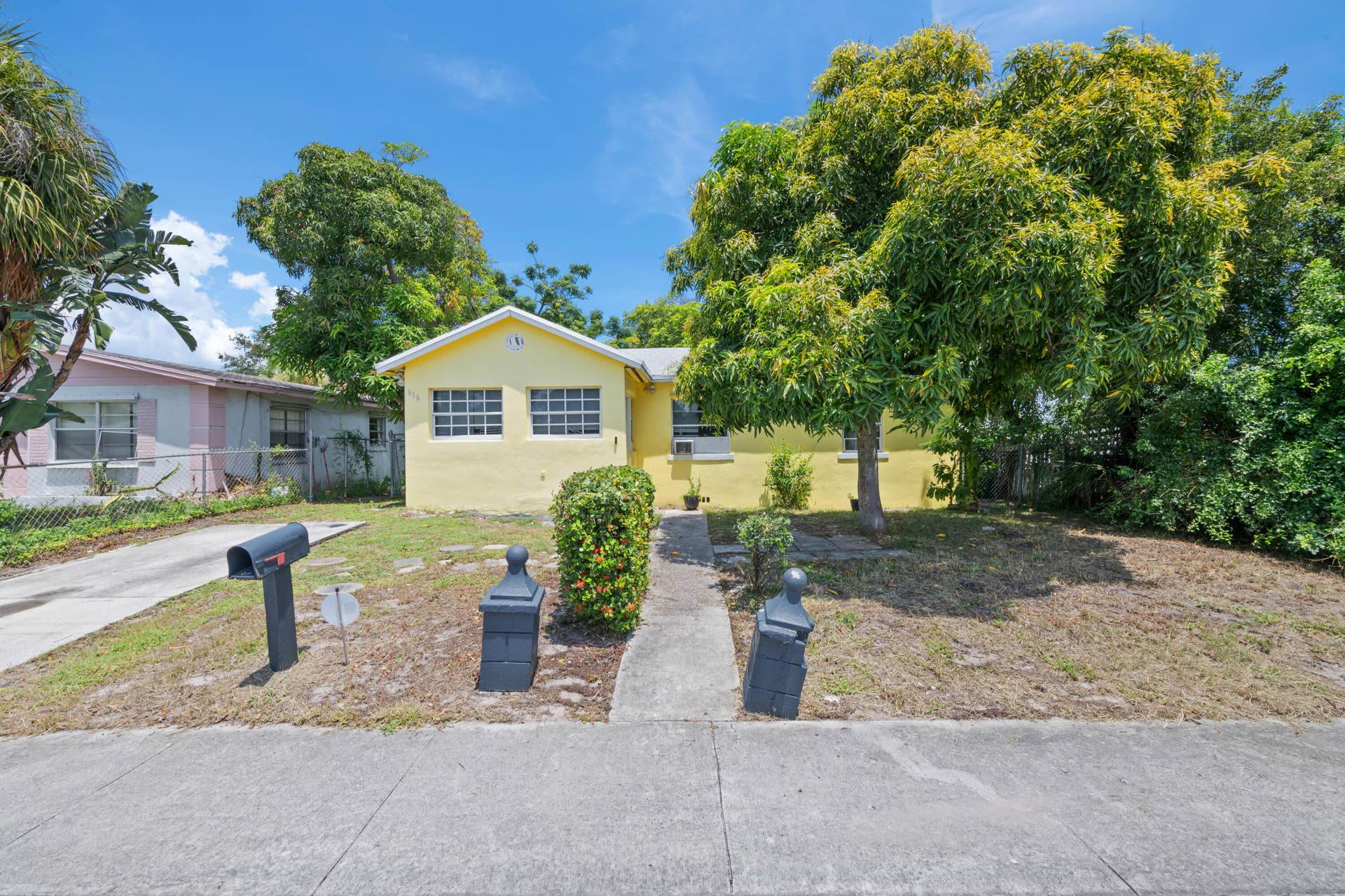 616 W 5TH Street, Riviera Beach, FL 33404 DSC_8627