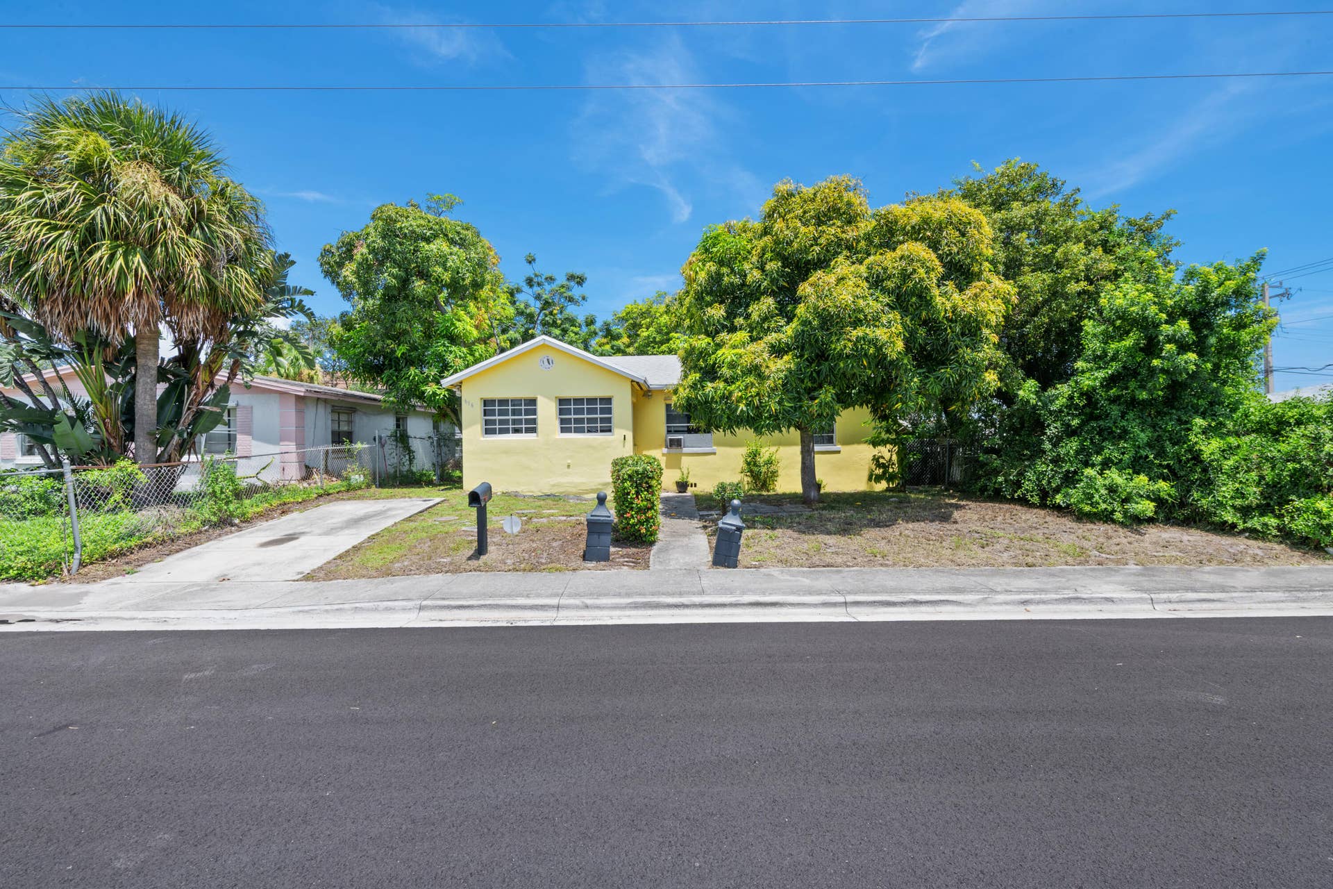 616 W 5TH Street, Riviera Beach, FL 33404 DSC_8624