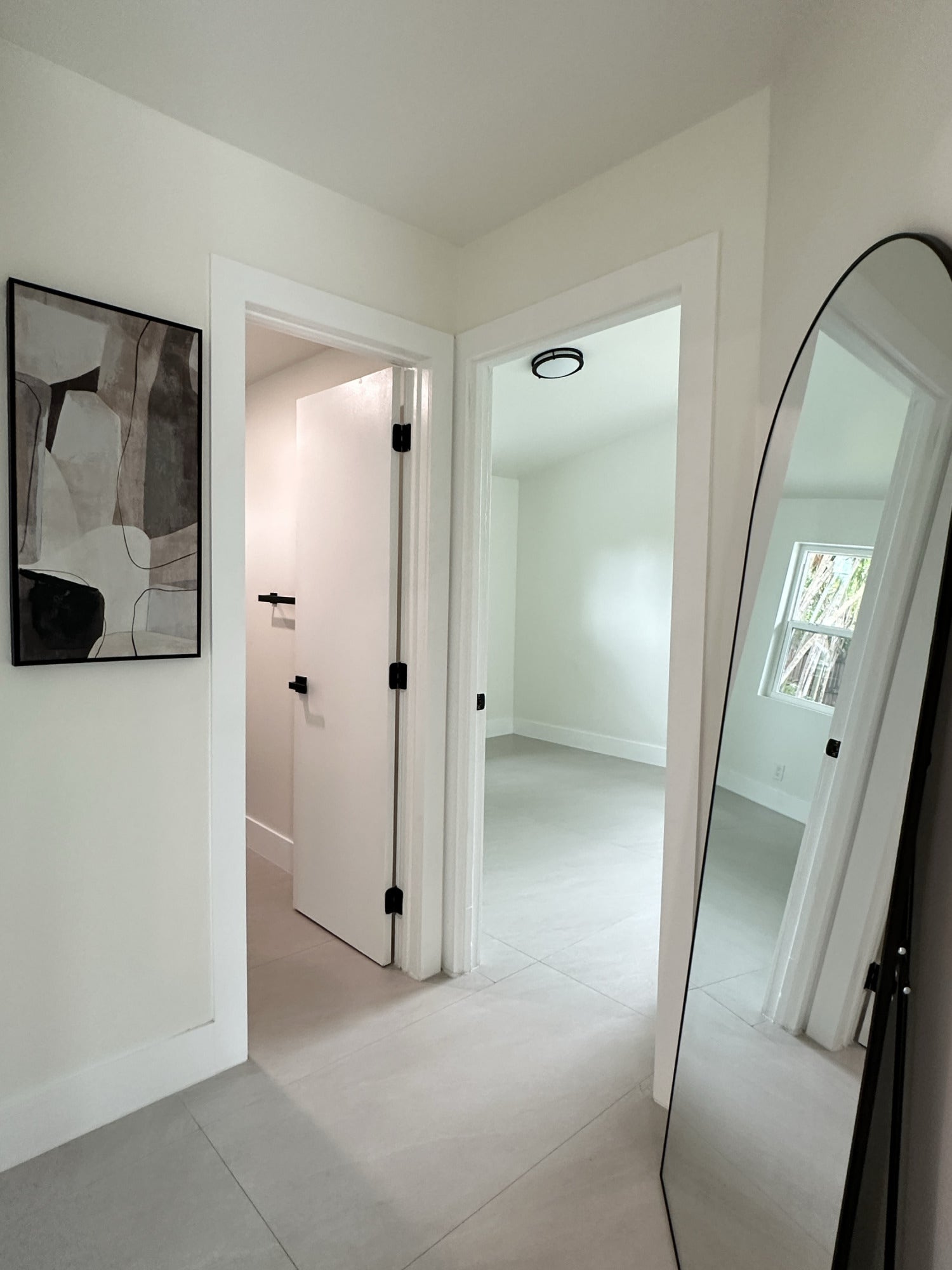 2490 Andros Lane, Fort Lauderdale, FL 33312 Hallway rooms