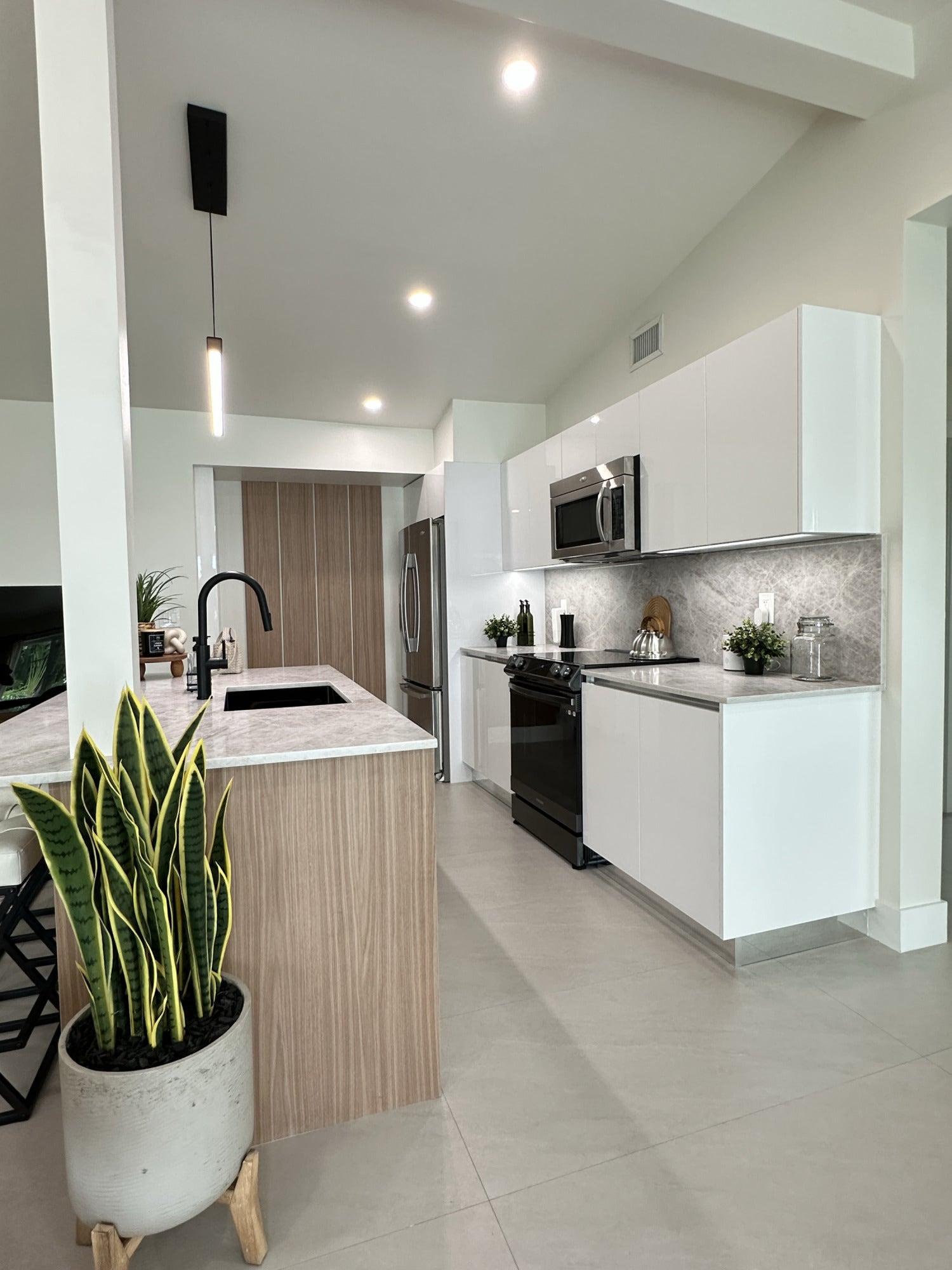 2490 Andros Lane, Fort Lauderdale, FL 33312 Kitchen 5