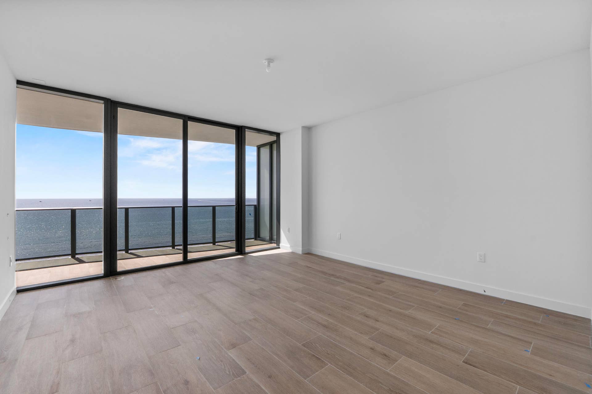 900 N OCEAN Boulevard, #802, Pompano Beach, FL 33062 SKY00036