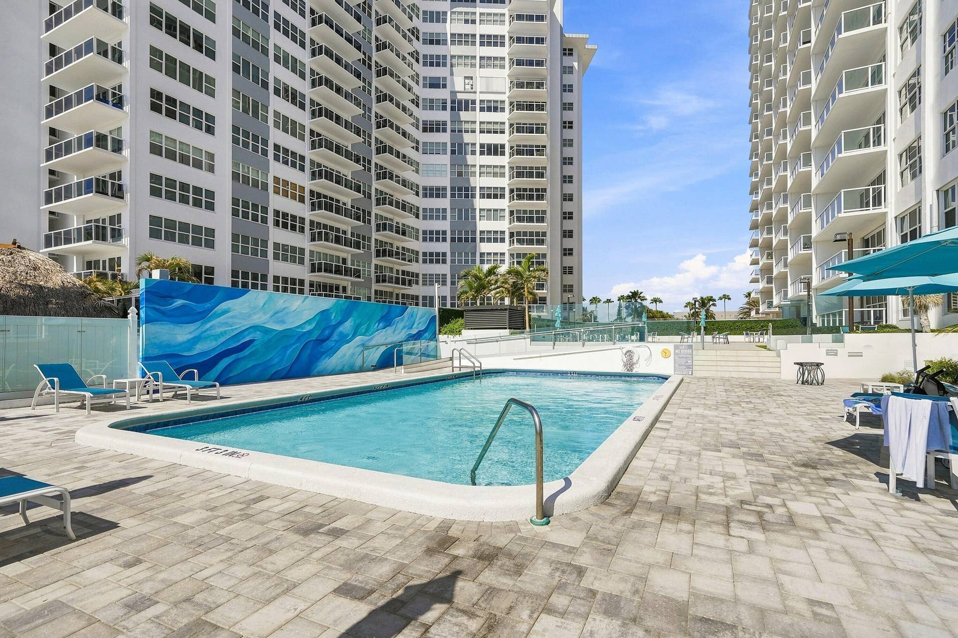 3750 Galt Ocean Drive, #1108, Fort Lauderdale, FL 33308 pool deck