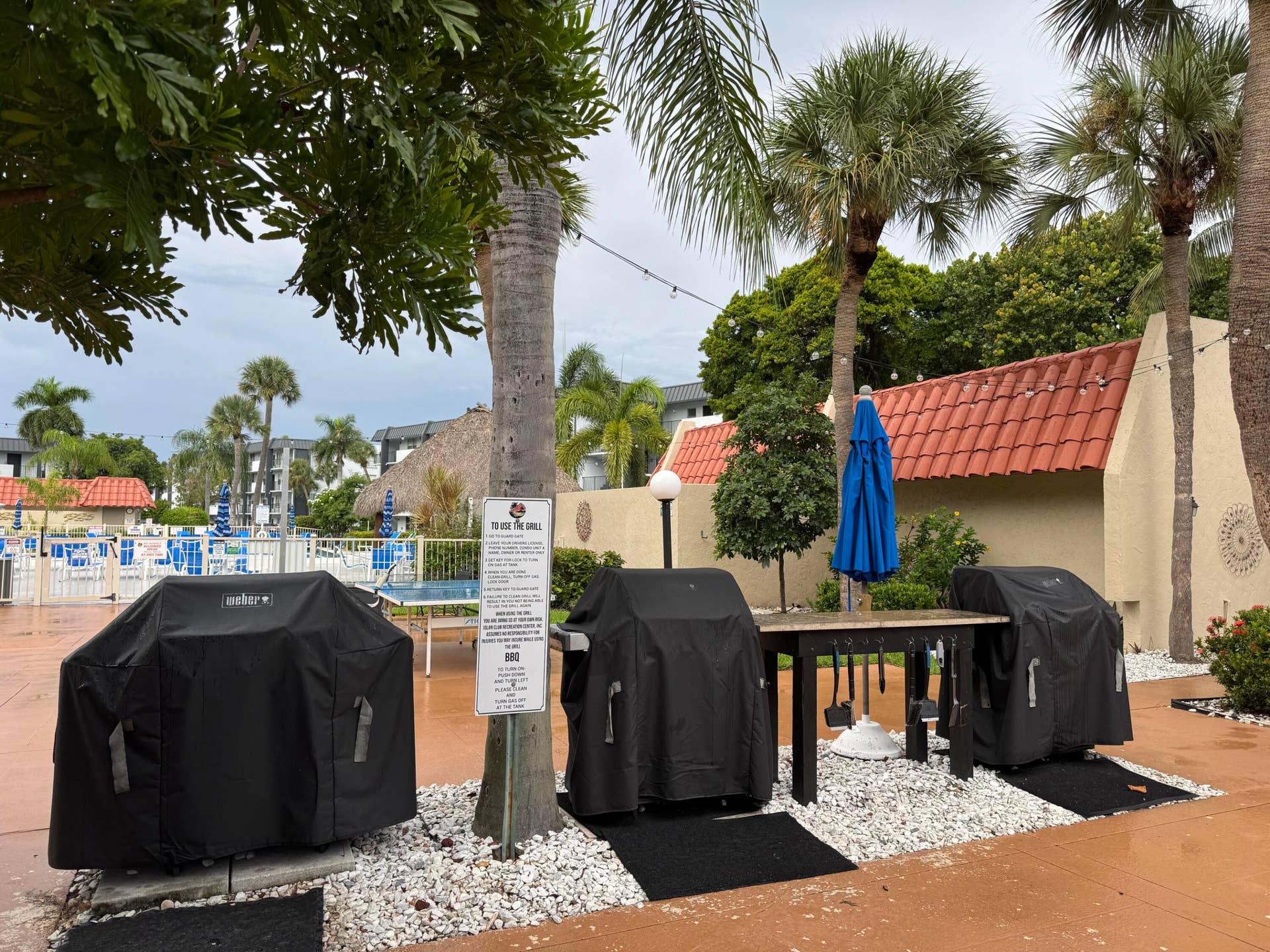 bbq stands
