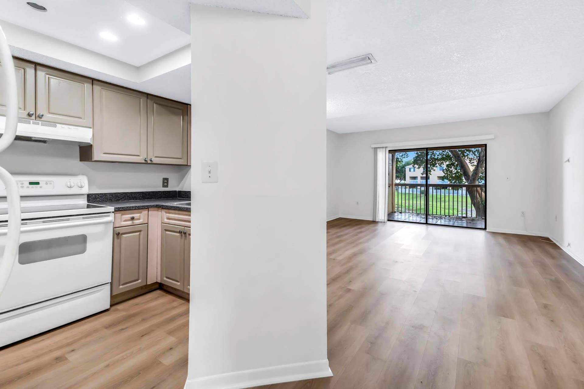 5200 NW 31ST Avenue, #96, Fort Lauderdale, Fort Lauderdale, FL 33309 008