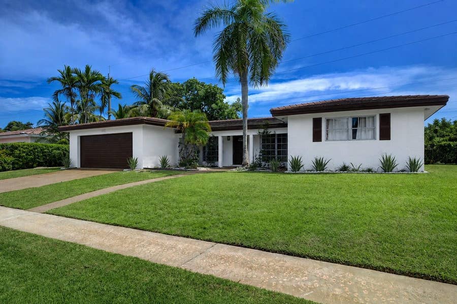 Property photo for 840 SW 7TH Street, Boca Raton, FL