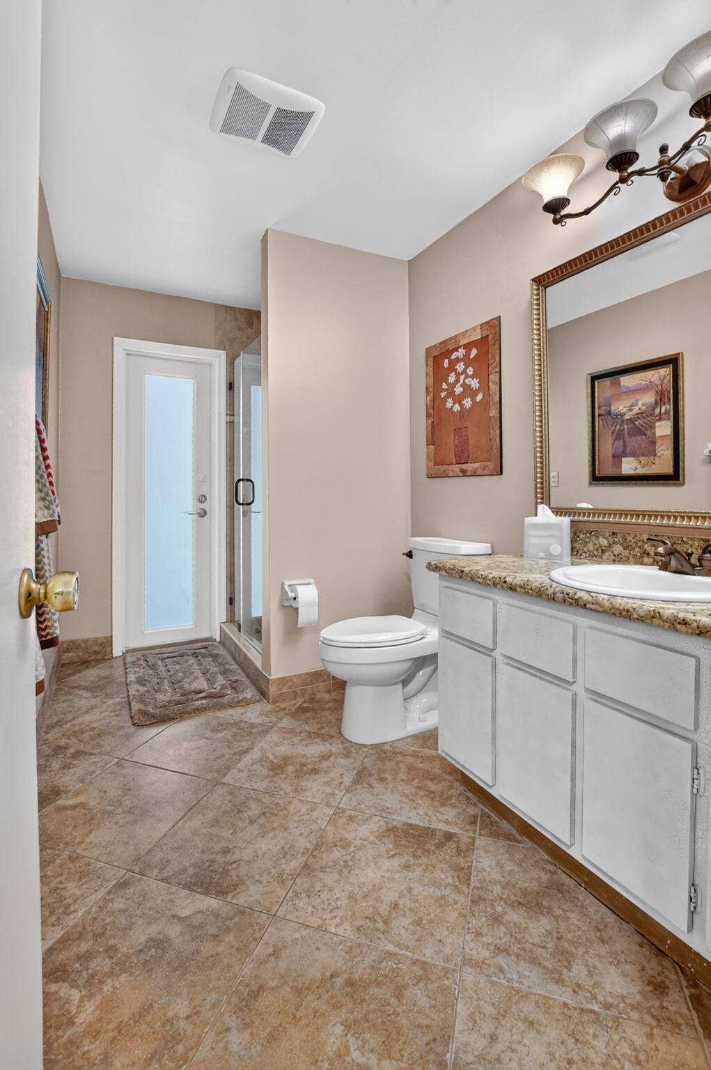 2nd Bathroom