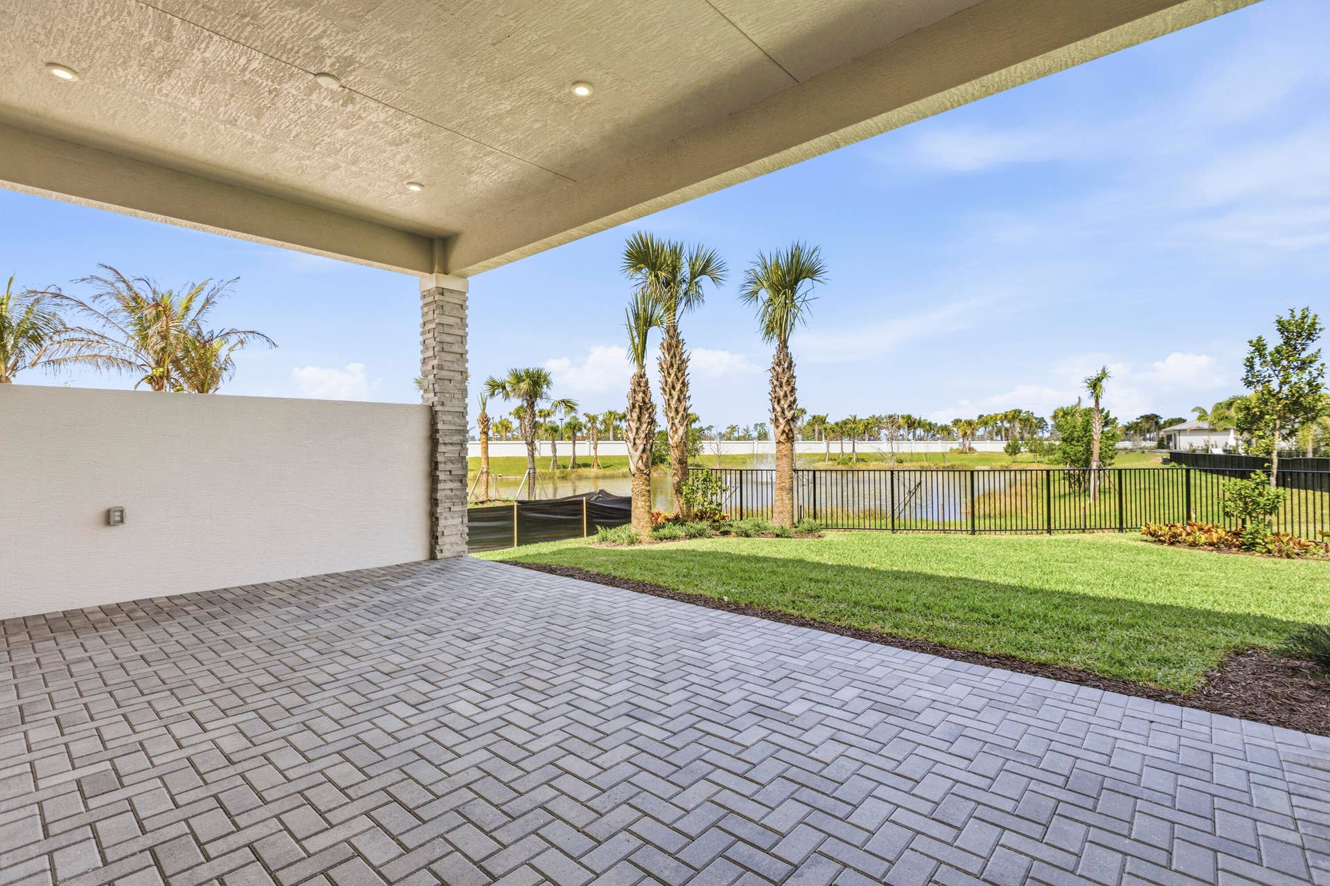 13921 Vivant Drive, Palm Beach Gardens, FL 33412 Lanai