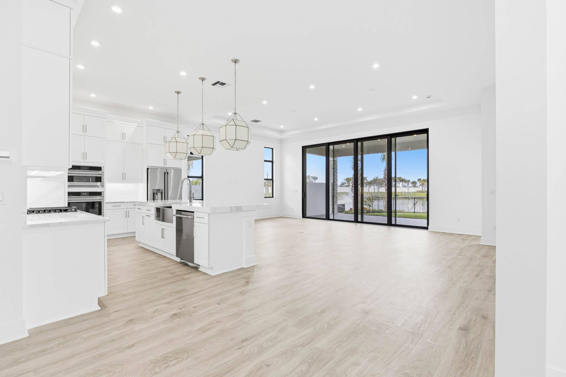 13921 Vivant Drive, Palm Beach Gardens, FL 33412 Kitchen to Great Room