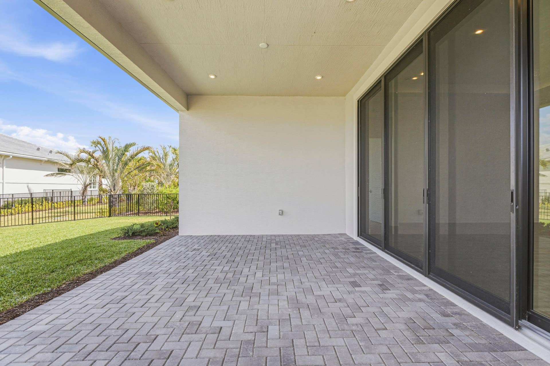 13921 Vivant Drive, Palm Beach Gardens, FL 33412 Lanai