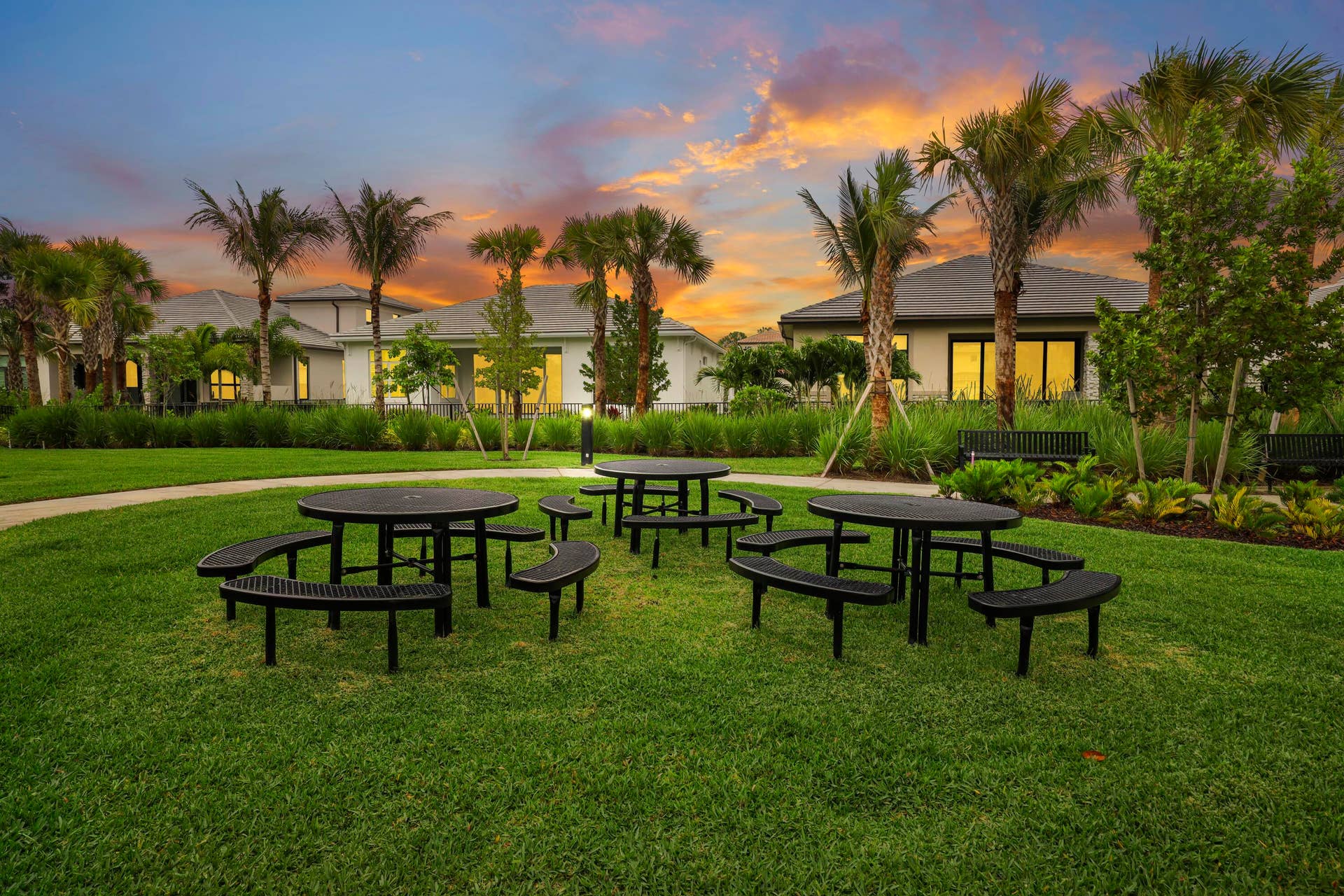 13921 Vivant Drive, Palm Beach Gardens, FL 33412 Community