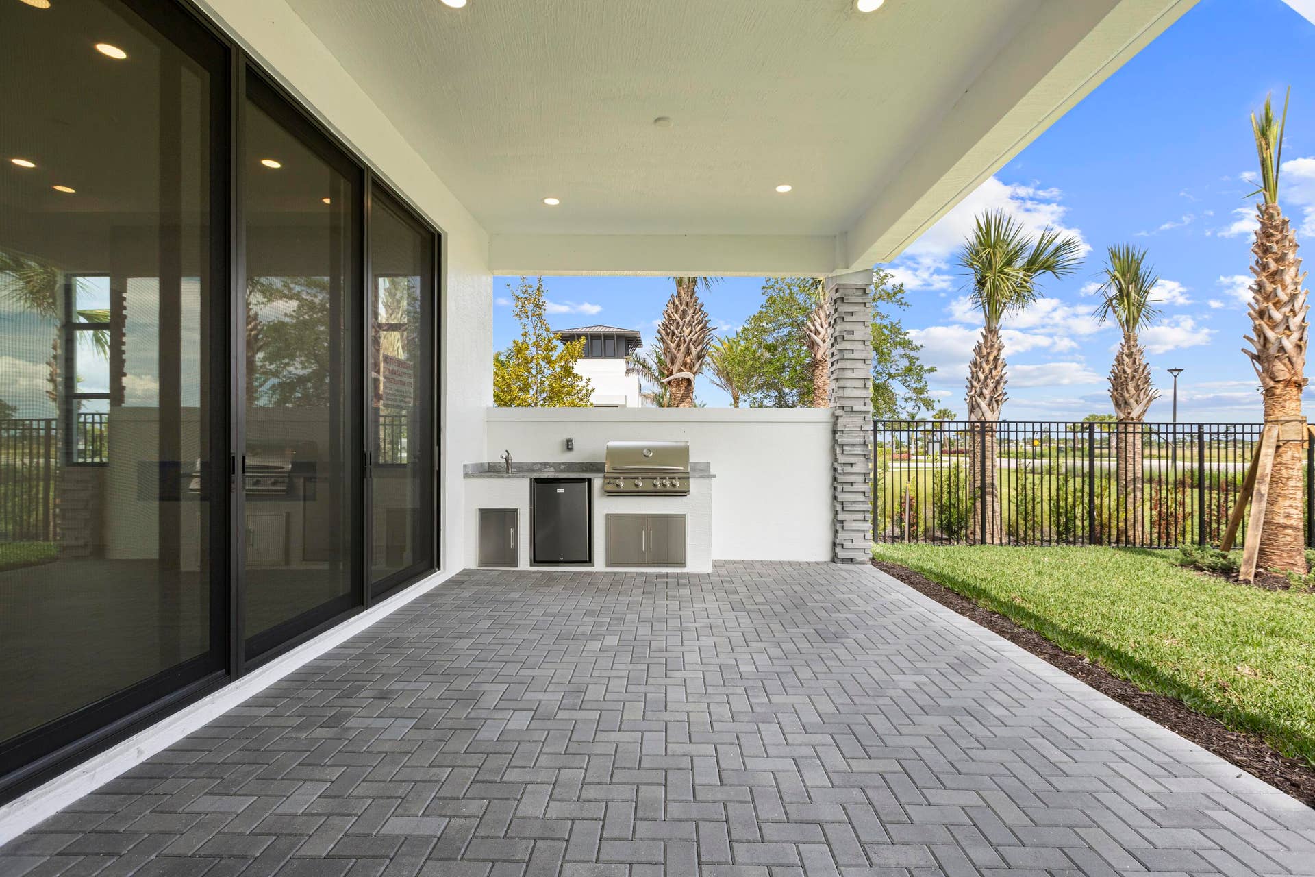 14060 Bastille Street, Palm Beach Gardens, FL 33412 Lanai