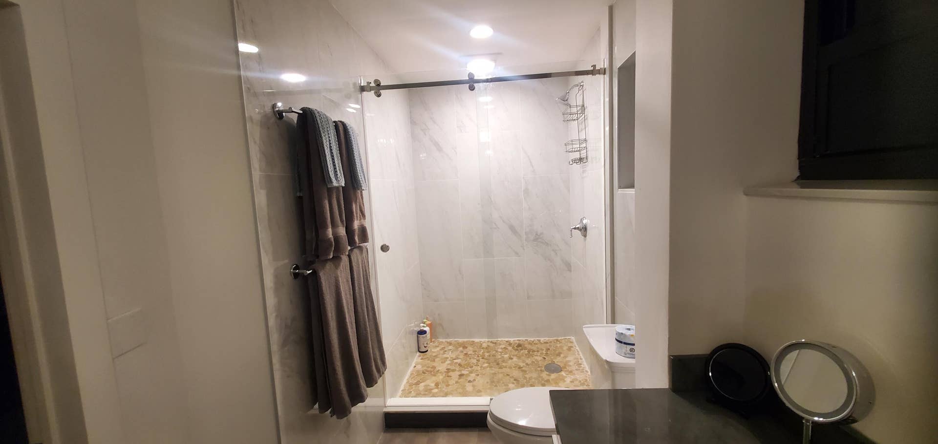 2009 SE 24 Avenue, Fort Lauderdale, FL 33316 Bathroom #1