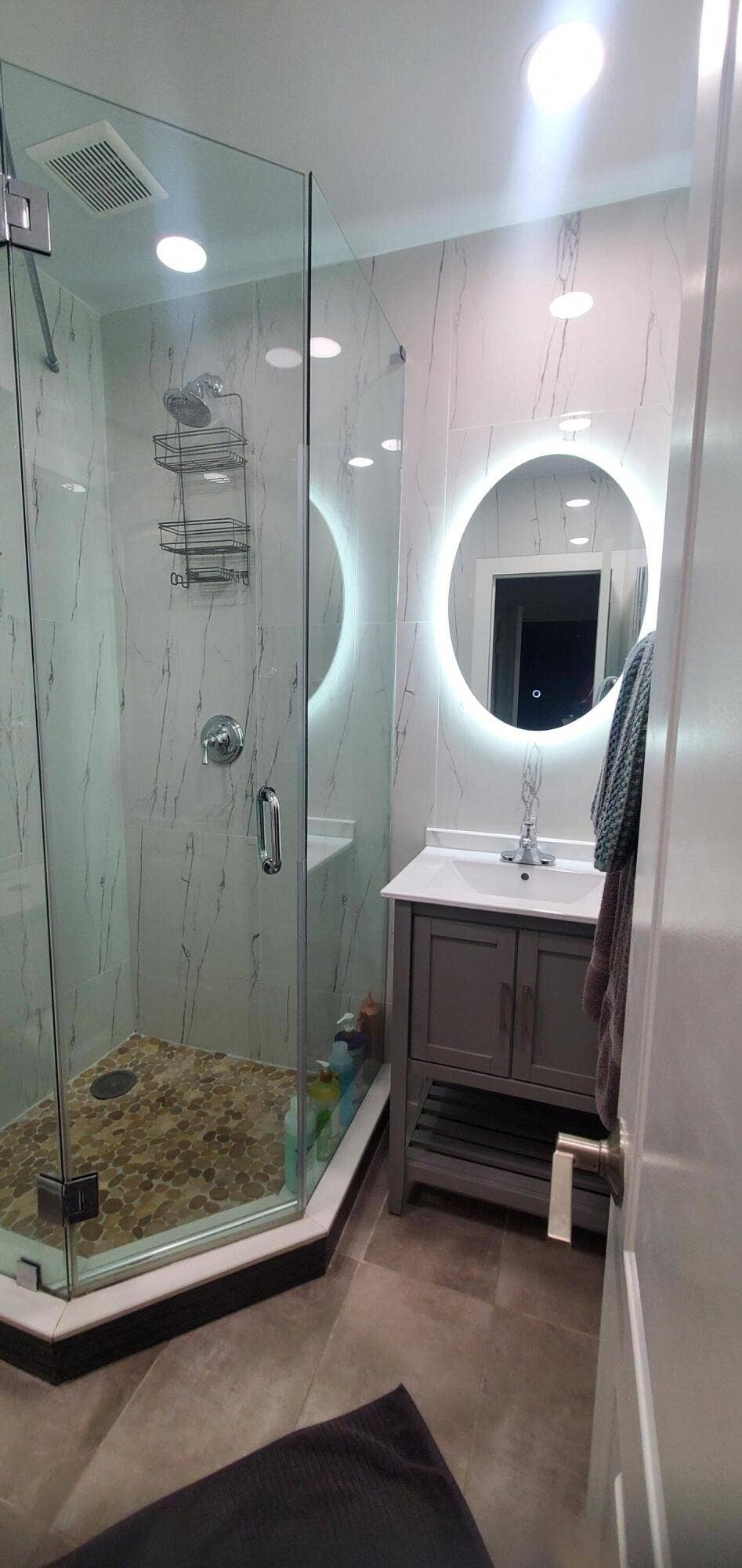 2009 SE 24 Avenue, Fort Lauderdale, FL 33316 Bathroom #2