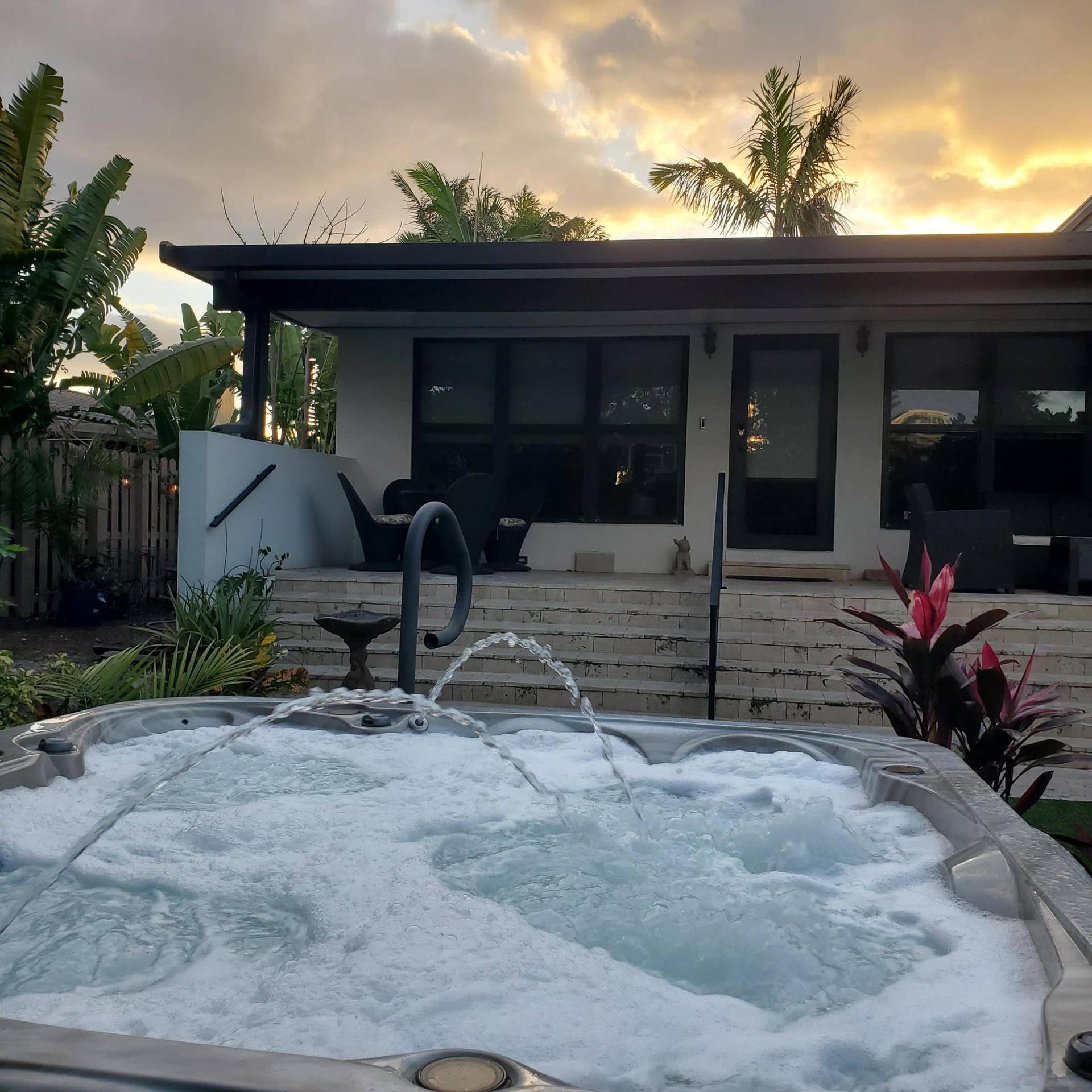 2009 SE 24 Avenue, Fort Lauderdale, FL 33316 Front Patio/Porch and hot tub.