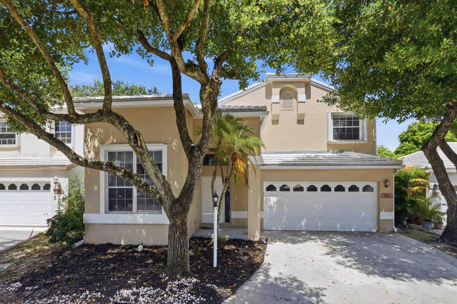 Property photo for 9516 NW 8TH Circle, Plantation, FL