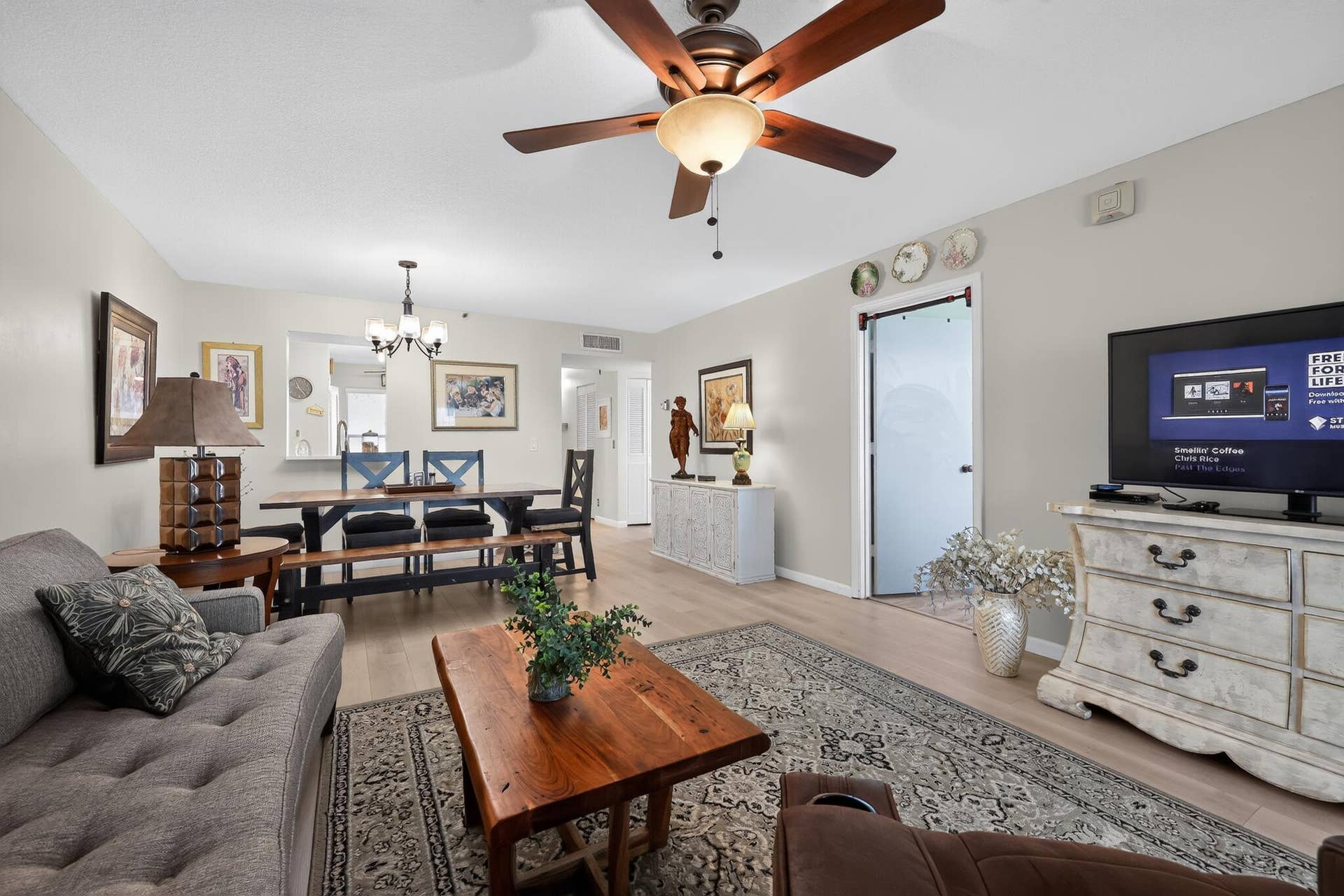 14527 BONAIRE Boulevard, #103, Delray Beach, FL 33446 12_14527_Bonaire_Blvd-Living_room-0073
