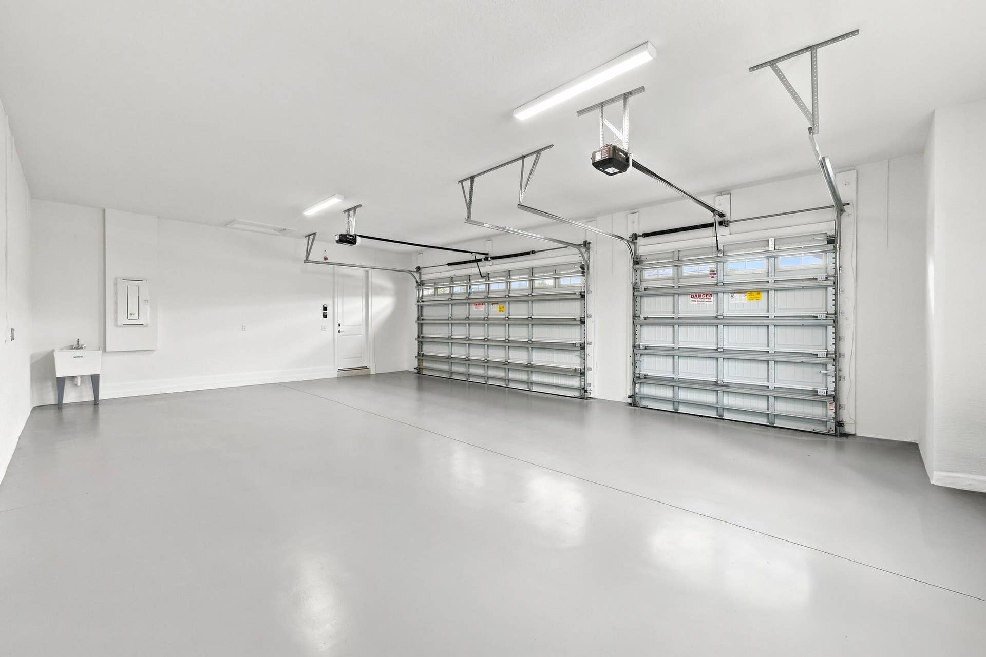 3-Car Garage