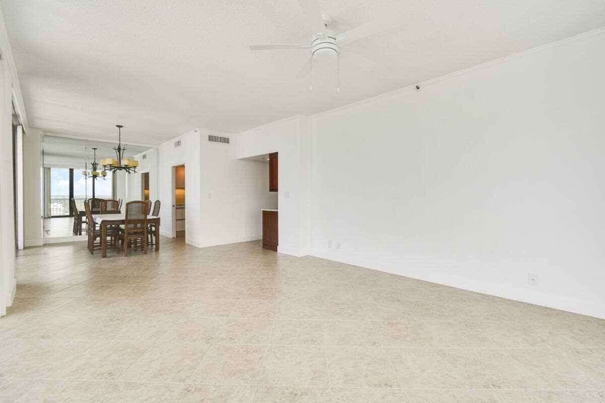 123 LAKESHORE Drive, #PH45, North Palm Beach, FL 33408 DSC_8683