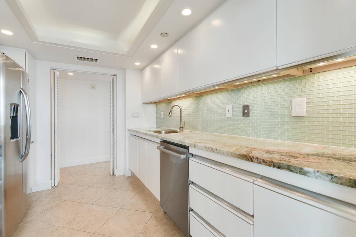 123 LAKESHORE Drive, #PH45, North Palm Beach, FL 33408 DSC_8662