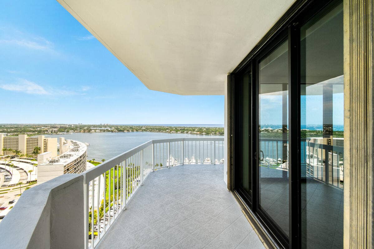 123 LAKESHORE Drive, #PH45, North Palm Beach, FL 33408 DSC_8503
