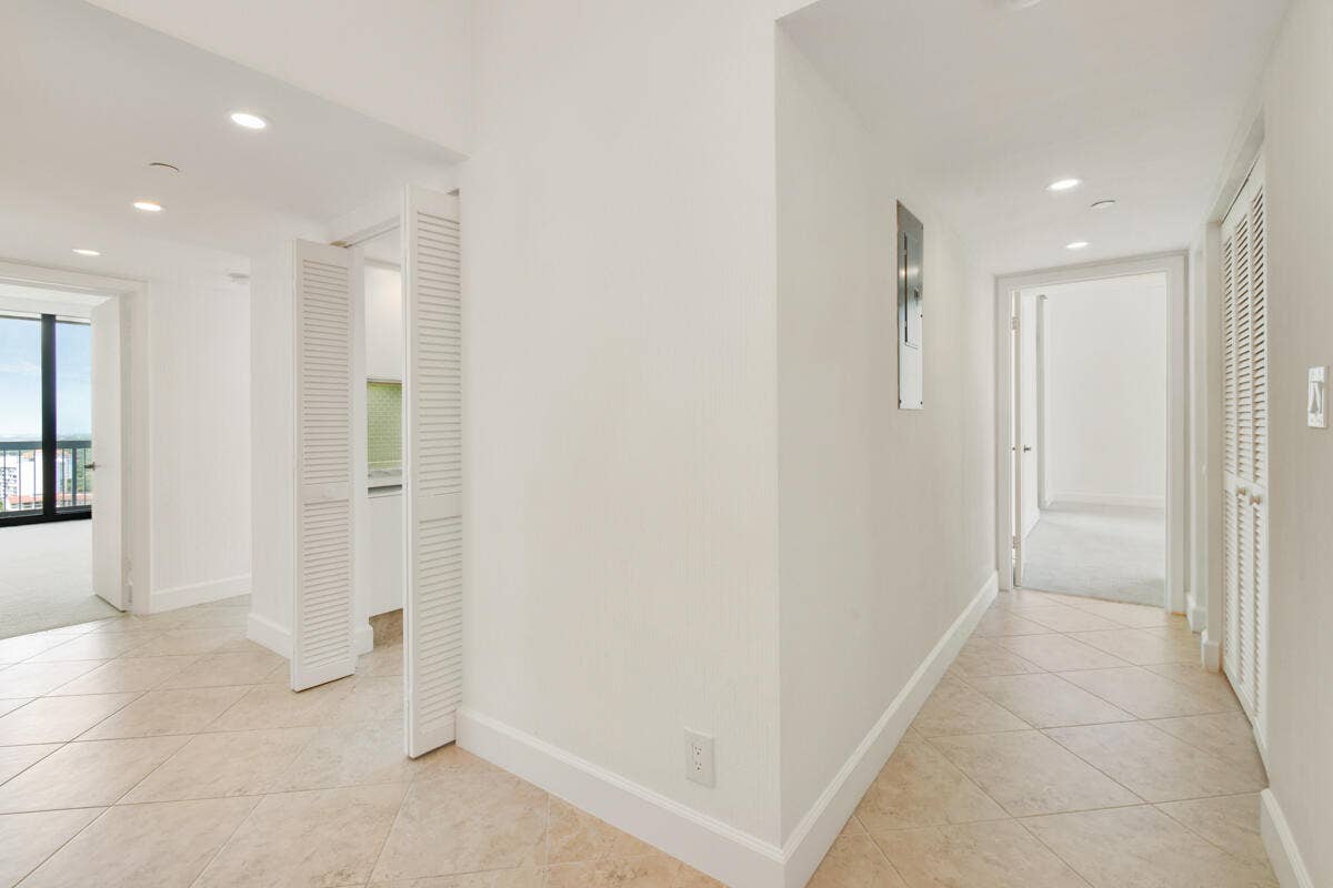 123 LAKESHORE Drive, #PH45, North Palm Beach, FL 33408 DSC_8644