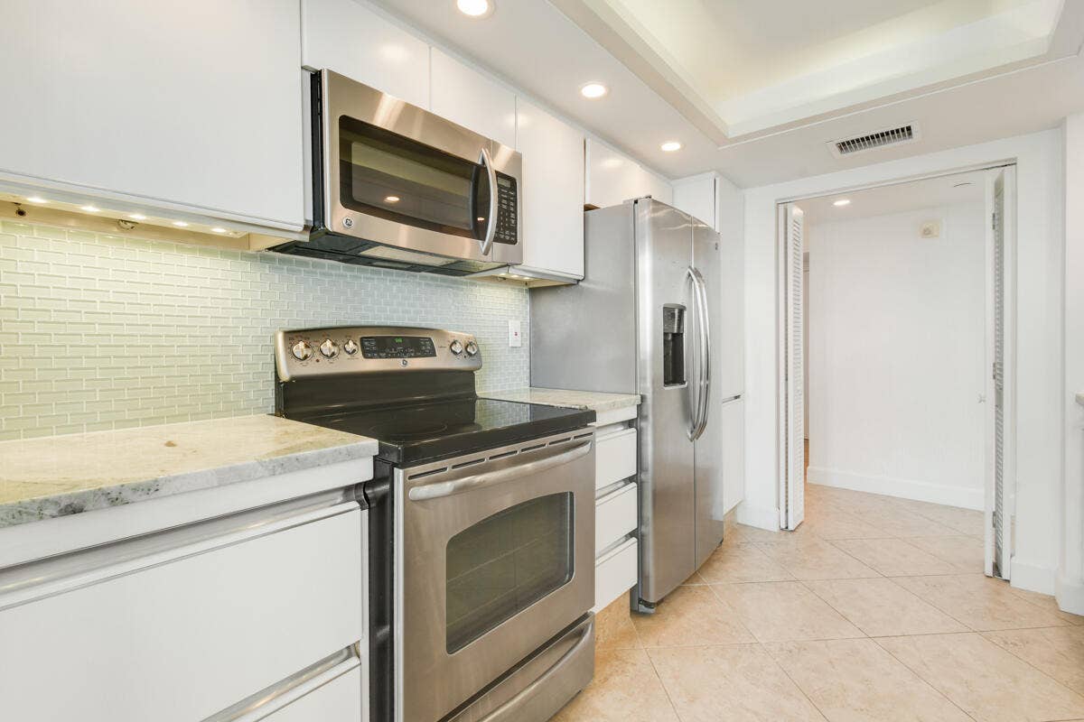 123 LAKESHORE Drive, #PH45, North Palm Beach, FL 33408 DSC_8665