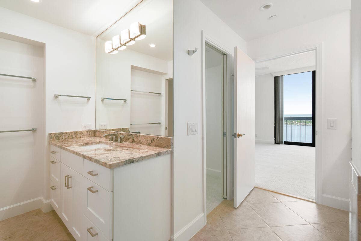 123 LAKESHORE Drive, #PH45, North Palm Beach, FL 33408 DSC_8620