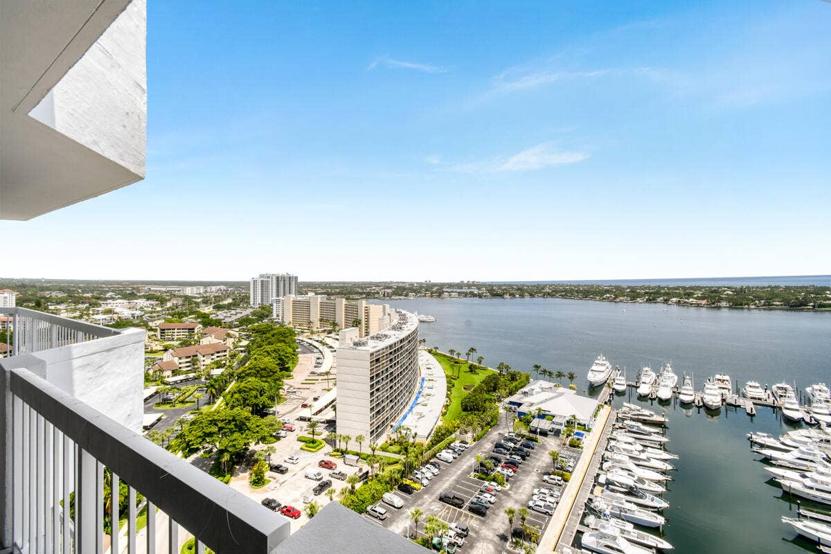 123 LAKESHORE Drive, #PH45, North Palm Beach, FL 33408 DSC_8526