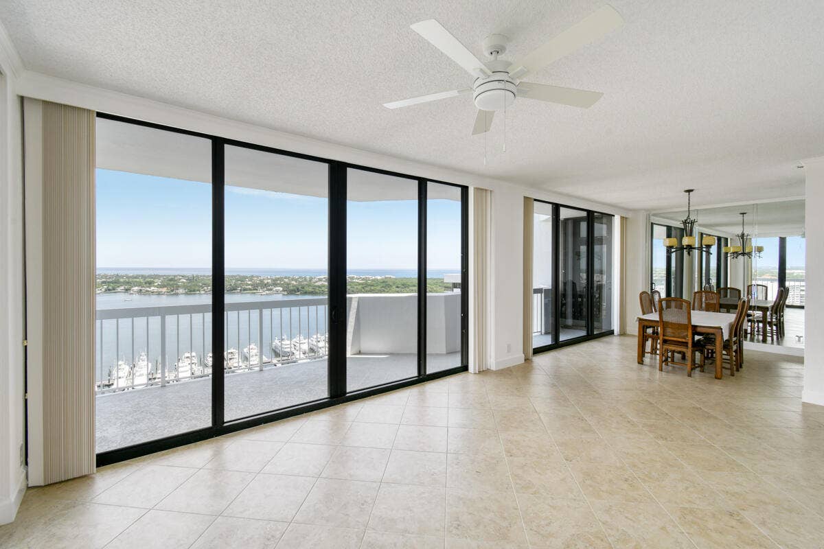 123 LAKESHORE Drive, #PH45, North Palm Beach, FL 33408 DSC_8562